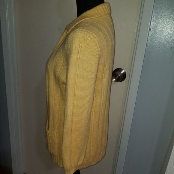 Vintage yellow cardigan crochet no tag - Picture 11 of 12